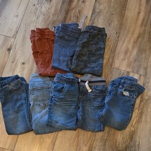 Lot OF 8 4T JEANS/PANTS
